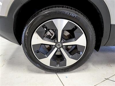 2024 Volvo XC40 B5 Core Bright Theme   - Photo 13 - Bountiful, UT 84010