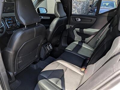 2024 Volvo XC40 B5 Core Bright Theme   - Photo 24 - Bountiful, UT 84010