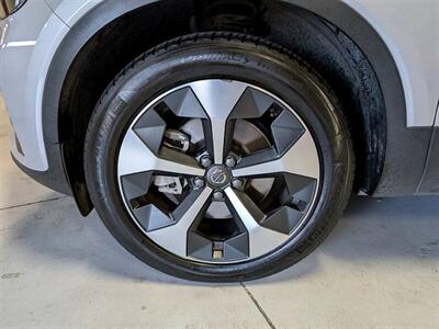 2024 Volvo XC40 B5 Core Bright Theme   - Photo 15 - Bountiful, UT 84010