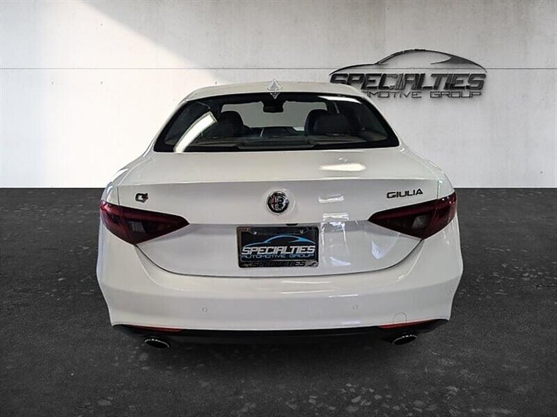 2020 Alfa Romeo Giulia Ti - Photo 9 - St. George, UT 84770-2625
