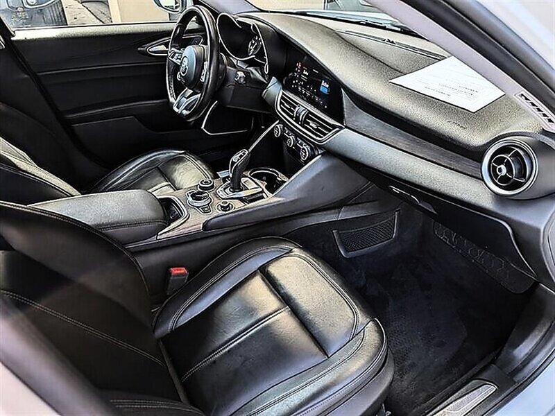 2020 Alfa Romeo Giulia Ti - Photo 4 - St. George, UT 84770-2625