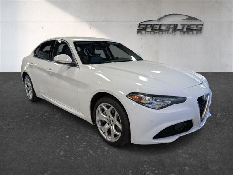 2020 Alfa Romeo Giulia 2.0 Ti Auto AWD's photo