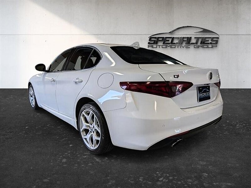 2020 Alfa Romeo Giulia Ti - Photo 8 - St. George, UT 84770-2625