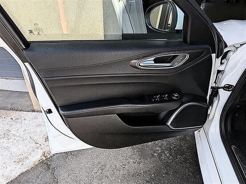 2020 Alfa Romeo Giulia Ti - Photo 18 - St. George, UT 84770-2625