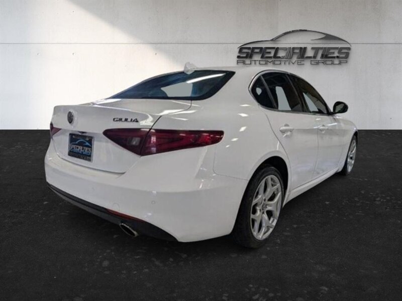 2020 Alfa Romeo Giulia Ti - Photo 10 - St. George, UT 84770-2625