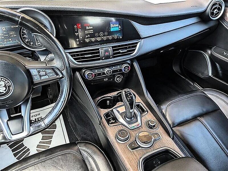 2020 Alfa Romeo Giulia Ti - Photo 23 - St. George, UT 84770-2625