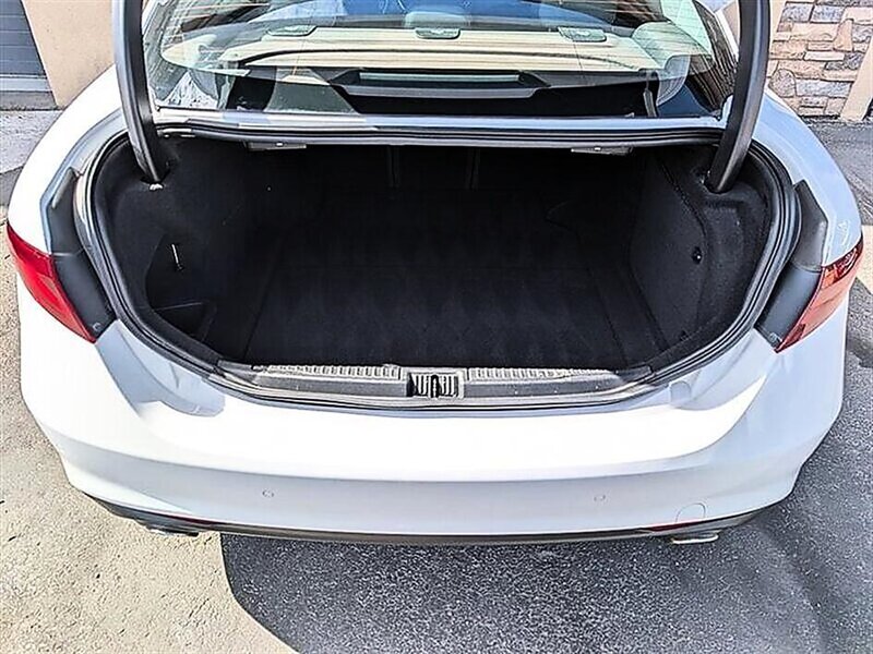 2020 Alfa Romeo Giulia Ti - Photo 31 - St. George, UT 84770-2625