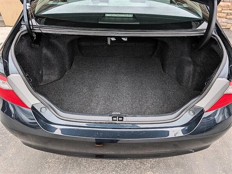 2015 Toyota Camry LE - Photo 30 - Bountiful, UT 84010