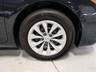 2015 Toyota Camry LE - Photo 12 - Bountiful, UT 84010