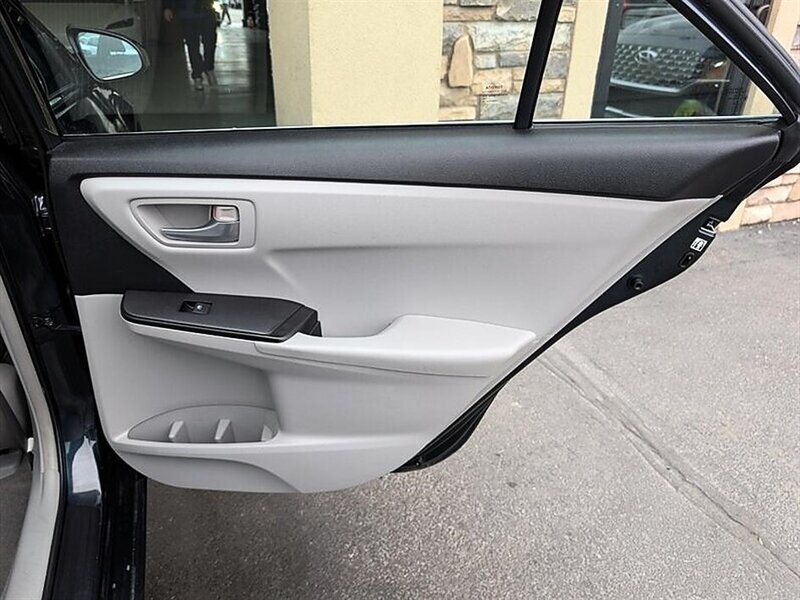 2015 Toyota Camry LE - Photo 27 - Bountiful, UT 84010