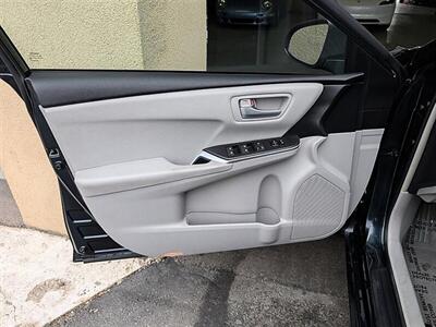 2015 Toyota Camry LE - Photo 18 - Bountiful, UT 84010