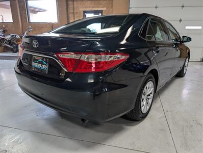 2015 Toyota Camry LE   - Photo 10 - Bountiful, UT 84010