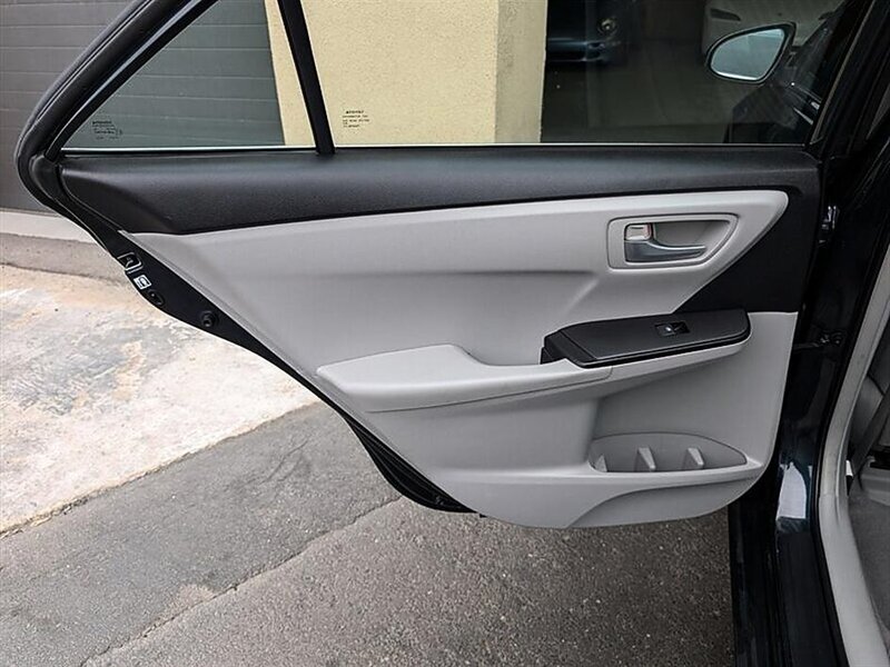 2015 Toyota Camry LE - Photo 24 - Bountiful, UT 84010