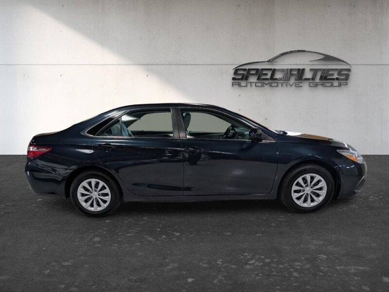 2015 Toyota Camry LE - Photo 11 - Bountiful, UT 84010
