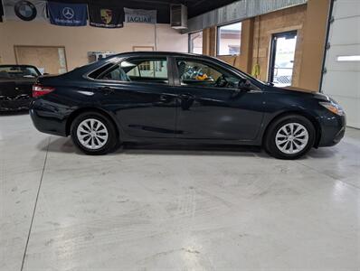 2015 Toyota Camry LE   - Photo 11 - Bountiful, UT 84010