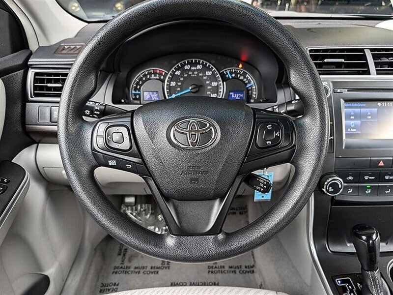 2015 Toyota Camry LE - Photo 19 - Bountiful, UT 84010