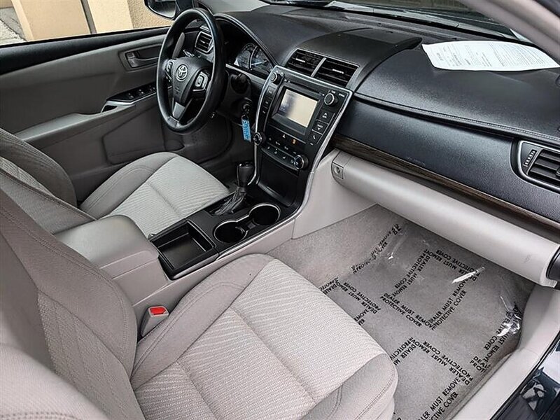 2015 Toyota Camry LE - Photo 4 - Bountiful, UT 84010