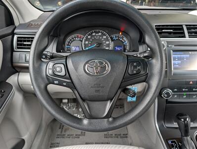 2015 Toyota Camry LE   - Photo 19 - Bountiful, UT 84010
