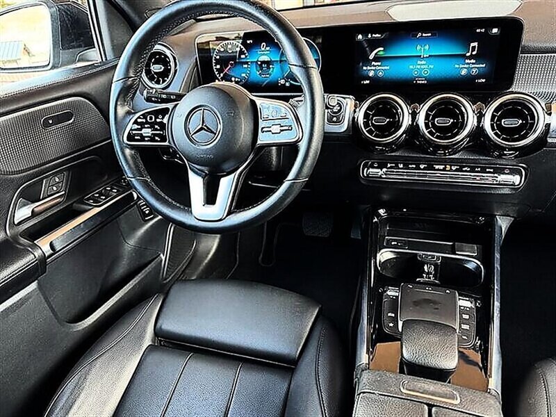 2022 Mercedes-Benz GLB GLB 250 4MATIC - Photo 17 - St. George, UT 84770-2625