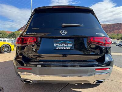 2022 Mercedes-Benz GLB 250 4MATIC ** 3RD ROW SEAT **   - Photo 30 - St. George, UT 84770-2625