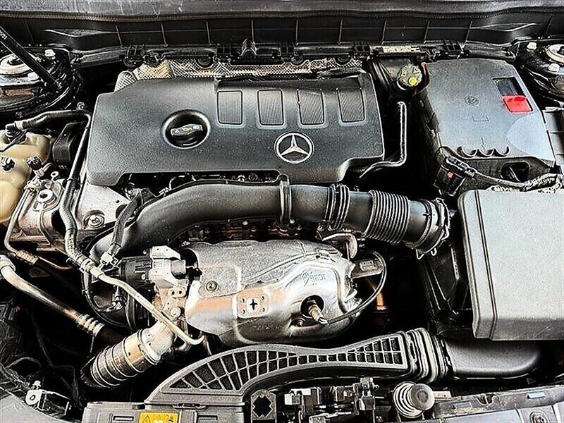 2022 Mercedes-Benz GLB GLB 250 4MATIC - Photo 4 - St. George, UT 84770-2625