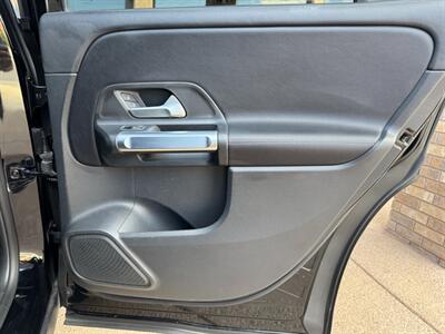 2022 Mercedes-Benz GLB 250 4MATIC ** 3RD ROW SEAT **   - Photo 52 - St. George, UT 84770-2625