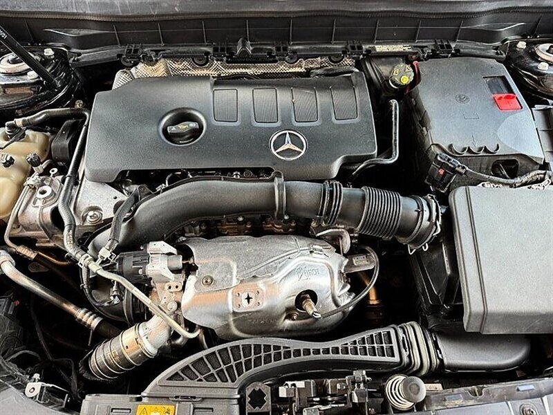 2022 Mercedes-Benz GLB GLB 250 4MATIC - Photo 4 - Bountiful, UT 84010
