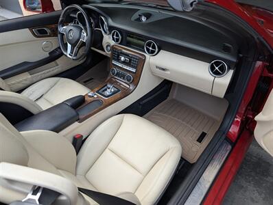2016 Mercedes-Benz SLK SLK 300   - Photo 4 - Bountiful, UT 84010