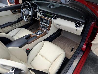 2016 Mercedes-Benz SLK SLK 300   - Photo 4 - Bountiful, UT 84010