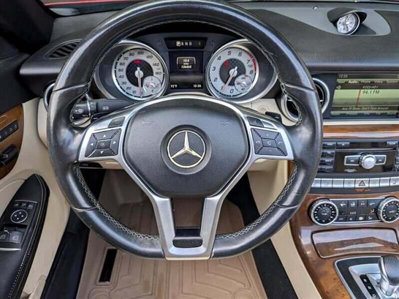 2016 Mercedes-Benz SLK SLK 300   - Photo 26 - Bountiful, UT 84010