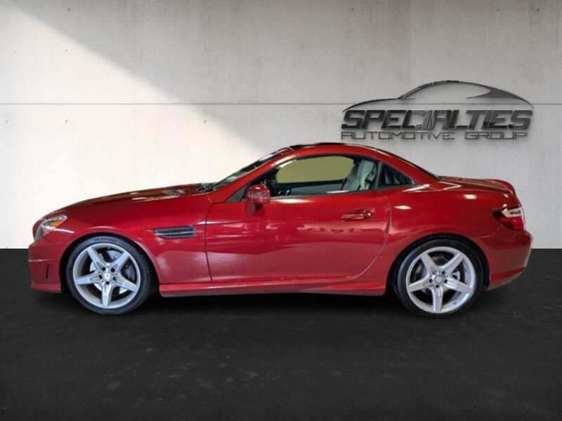 2016 Mercedes-Benz SLK SLK 300   - Photo 9 - Bountiful, UT 84010