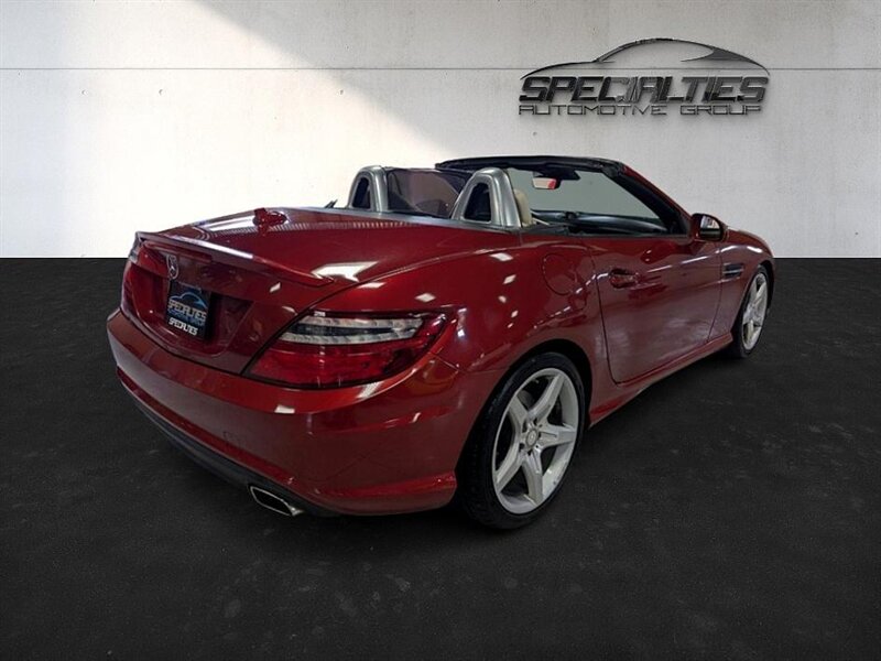 2016 Mercedes-Benz SLK SLK 300   - Photo 16 - Bountiful, UT 84010