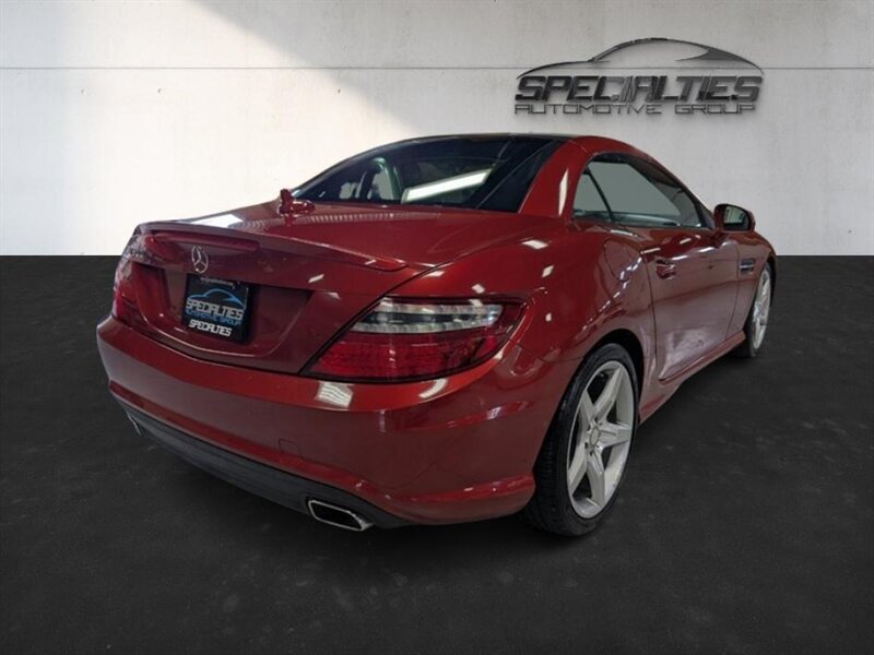 2016 Mercedes-Benz SLK SLK 300   - Photo 15 - Bountiful, UT 84010