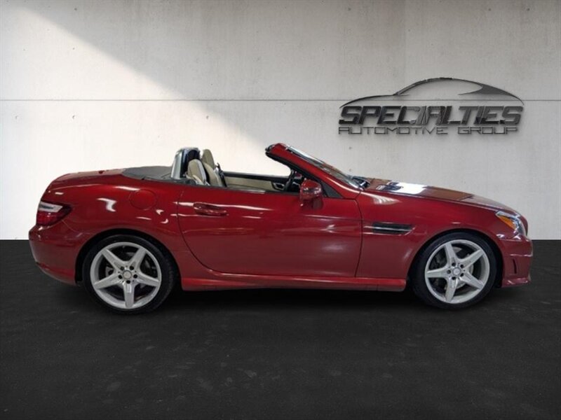 2016 Mercedes-Benz SLK SLK 300   - Photo 18 - Bountiful, UT 84010