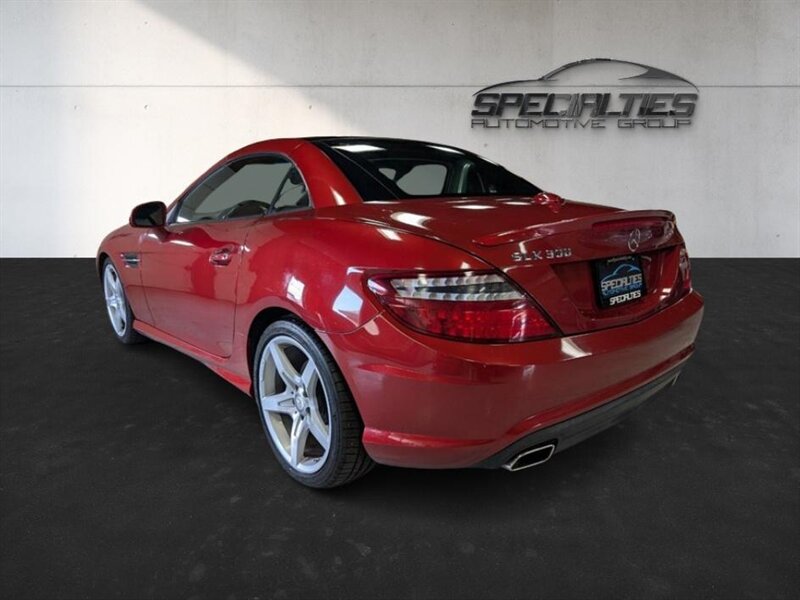 2016 Mercedes-Benz SLK SLK 300   - Photo 11 - Bountiful, UT 84010