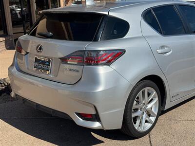 2016 Lexus CT 200h   - Photo 16 - St. George, UT 84770-2625