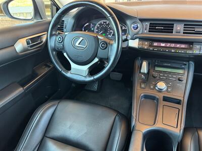 2016 Lexus CT 200h   - Photo 17 - St. George, UT 84770-2625