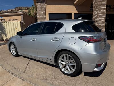 2016 Lexus CT 200h   - Photo 32 - St. George, UT 84770-2625