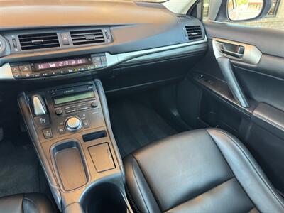 2016 Lexus CT 200h   - Photo 18 - St. George, UT 84770-2625