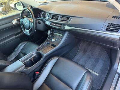 2016 Lexus CT 200h   - Photo 7 - St. George, UT 84770-2625