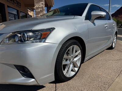 2016 Lexus CT 200h   - Photo 23 - St. George, UT 84770-2625