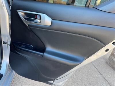 2016 Lexus CT 200h   - Photo 47 - St. George, UT 84770-2625