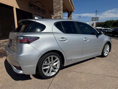 2016 Lexus CT 200h   - Photo 33 - St. George, UT 84770-2625