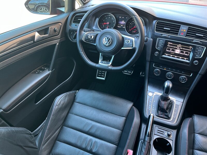 2015 Volkswagen Golf GTI SE - Photo 17 - St. George, UT 84770-2625
