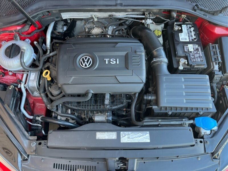 2015 Volkswagen Golf GTI SE - Photo 4 - St. George, UT 84770-2625
