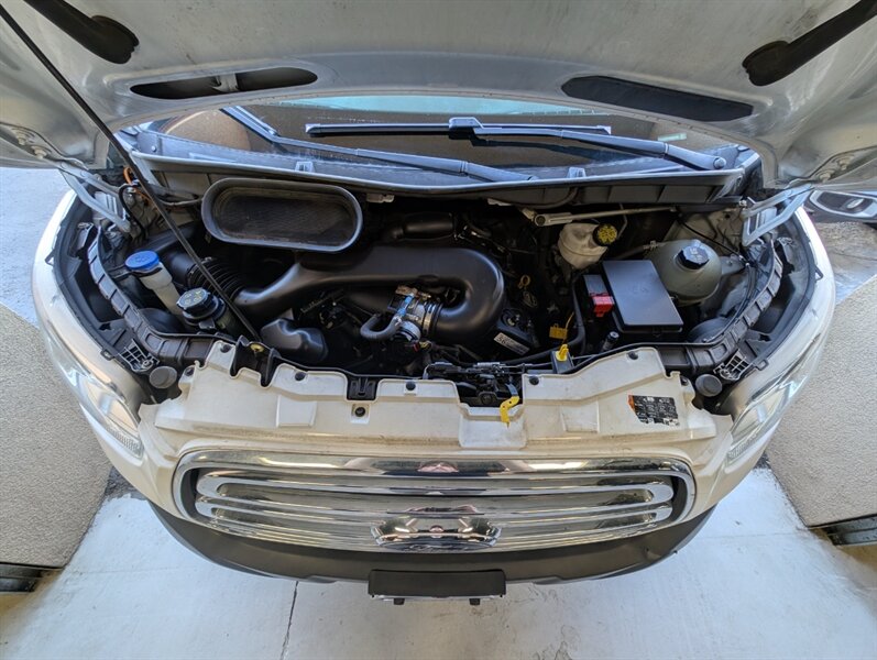 2019 Ford Transit 350 XLT - Photo 17 - Bountiful, UT 84010