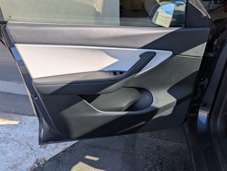 2022 Tesla Model Y Performance - Photo 17 - Bountiful, UT 84010