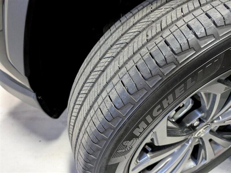 2024 Toyota RAV4 Hybrid XLE Premium - Photo 16 - Bountiful, UT 84010