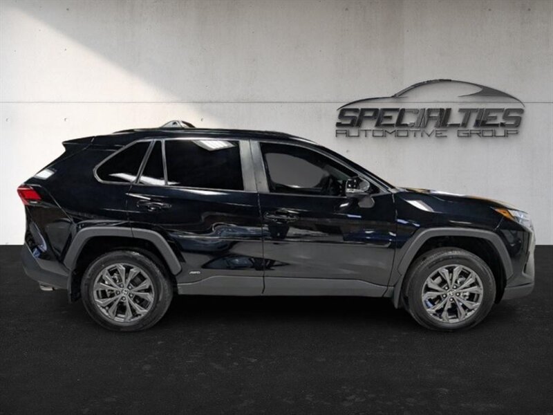 2024 Toyota RAV4 Hybrid XLE Premium - Photo 11 - Bountiful, UT 84010