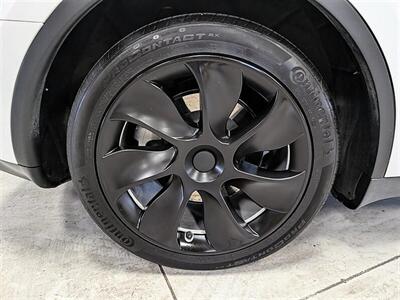 2023 Tesla Model Y Long Range  w/ Acceleration Boost - Photo 13 - Bountiful, UT 84010
